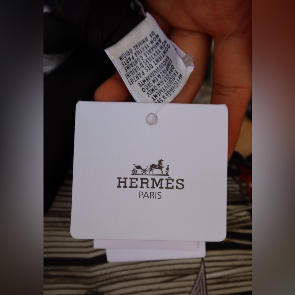 NIB Hermes Long Sleeve Top - Picture 11 of 15
